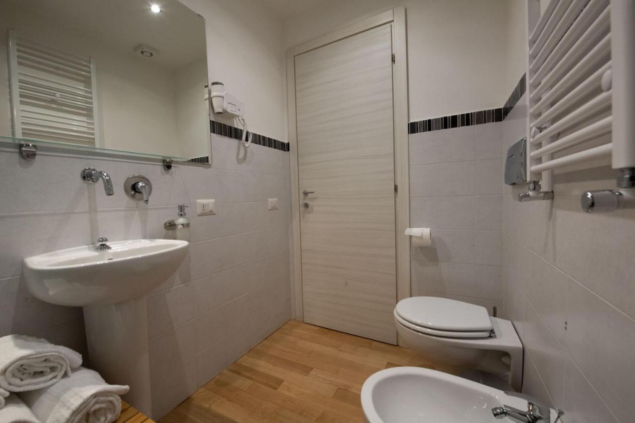 로마 Domus Castroni Germanico B&B 외부 사진